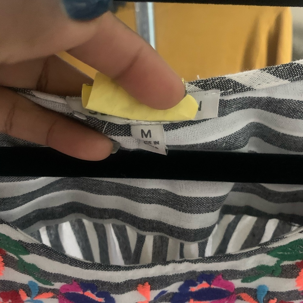 Embroidered Top - Picture 5 of 5